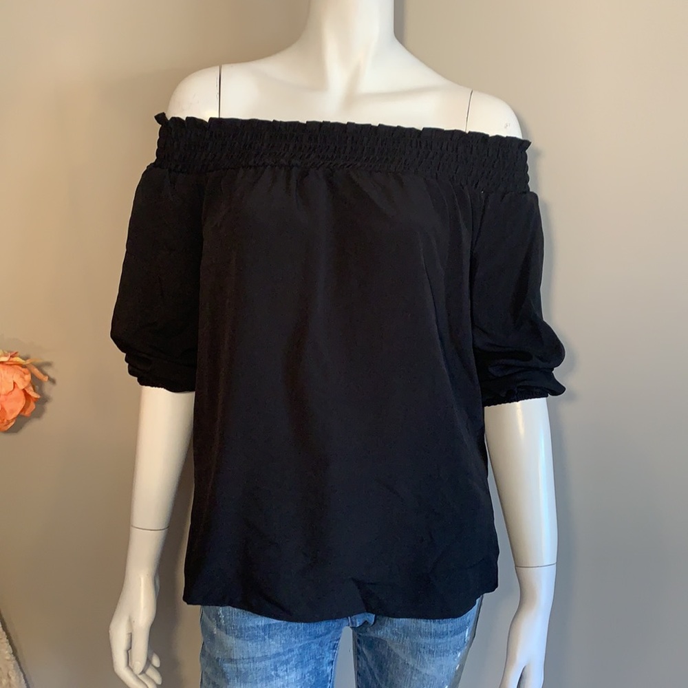 Eva Mendes off the shoulder top XS